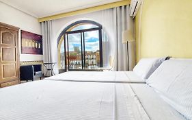 Hostal Martes Cáceres Plaza Mayor - Tercer piso SIN ascensor