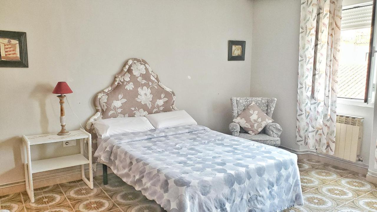 Hostal Martes Cáceres Plaza Mayor - Tercer piso SIN ascensor Esterno foto