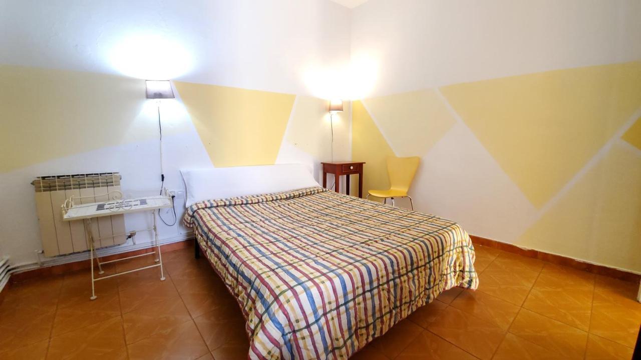 Hostal Martes Cáceres Plaza Mayor - Tercer piso SIN ascensor Esterno foto
